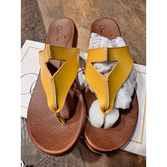 MIA‎ Amore Women's Patriciaa Flat Sandals Cognac 9M New - Picture 7 of 7